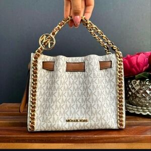 NWT MICHAEL KORS MINA SMALL BELTED CHAIN SHOULDER CROSSBODY BAG VANILLA/ACORN